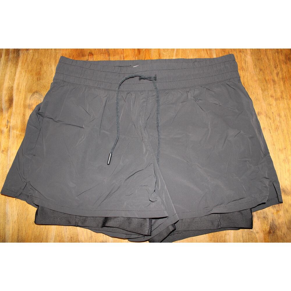 Spider Black Athletic Shorts Size Medium